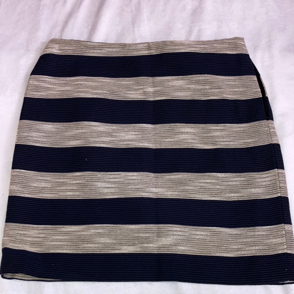 Ann Taylor Loft sz 8 Tan Blue White Mini Skirt
